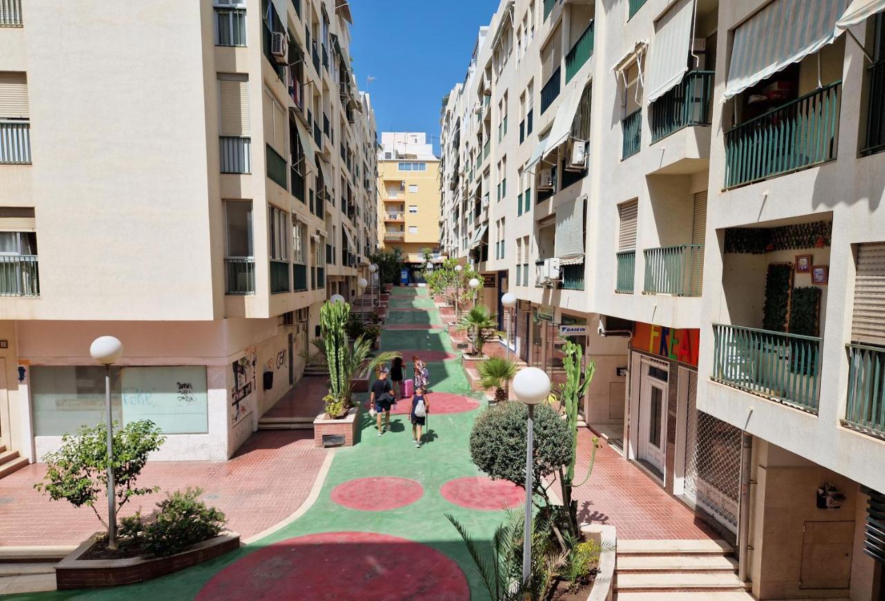Old Town 1 St Floor, Near The Beach 베니돔 외부 사진